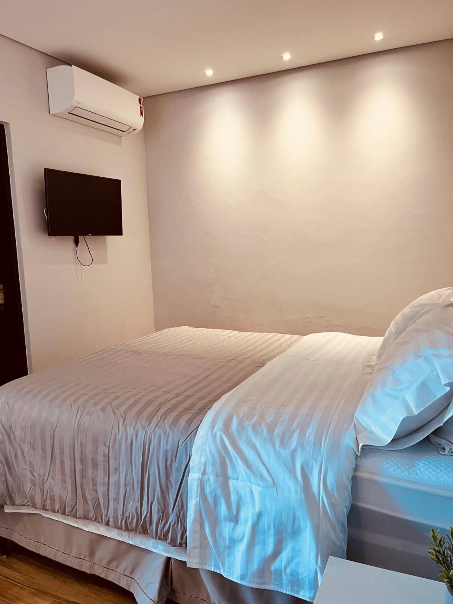 Hotel Do Parque - Кунья Экстерьер фото